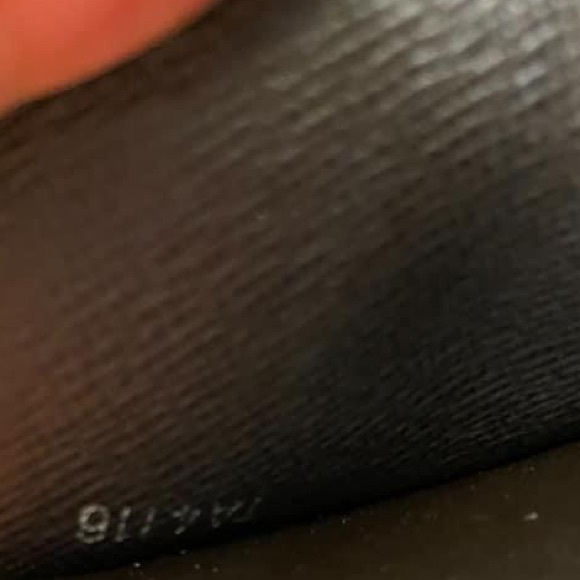 LV Brazza Wallet - Picture 7 of 7